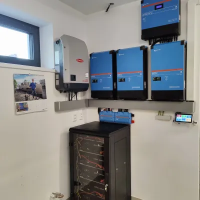 Glomontu Ujezd Victron Fronius Pylontech